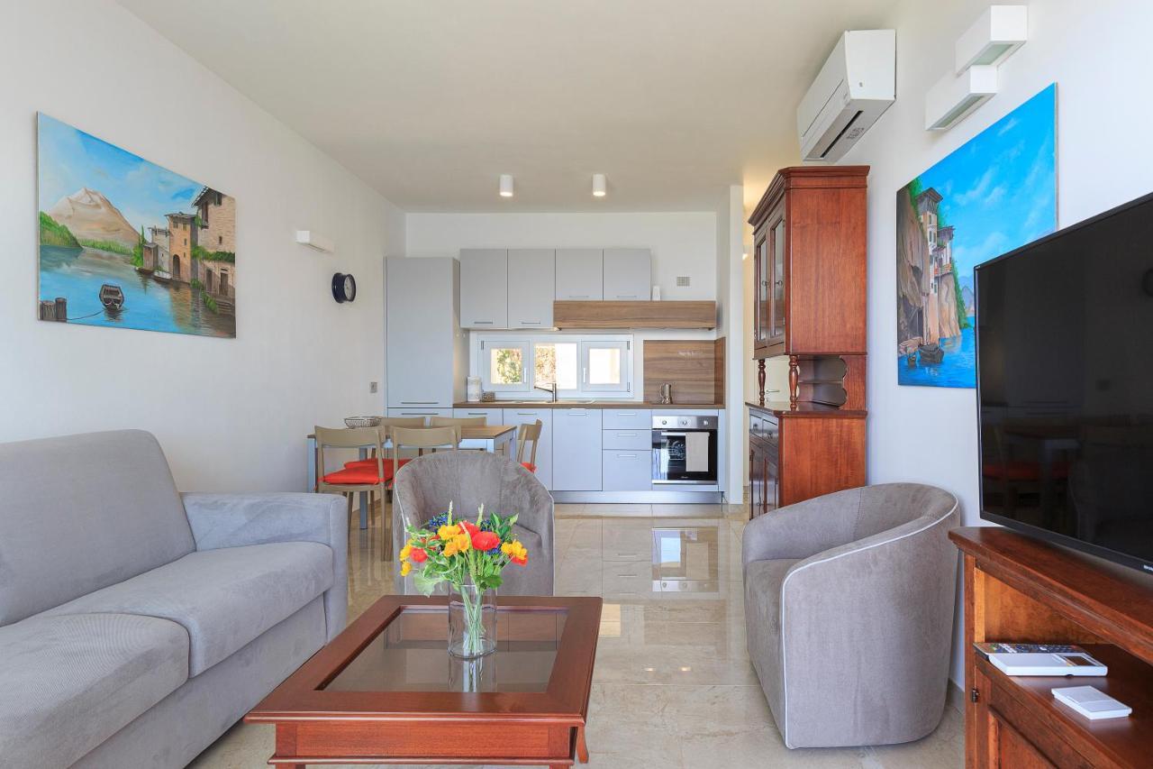 Appartamento Carolnoemi - Vista Lago - By Impero House Baveno Exterior photo