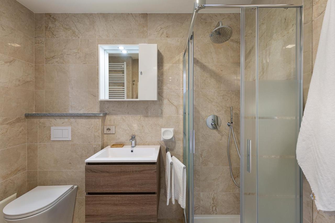 Appartamento Carolnoemi - Vista Lago - By Impero House Baveno Exterior photo