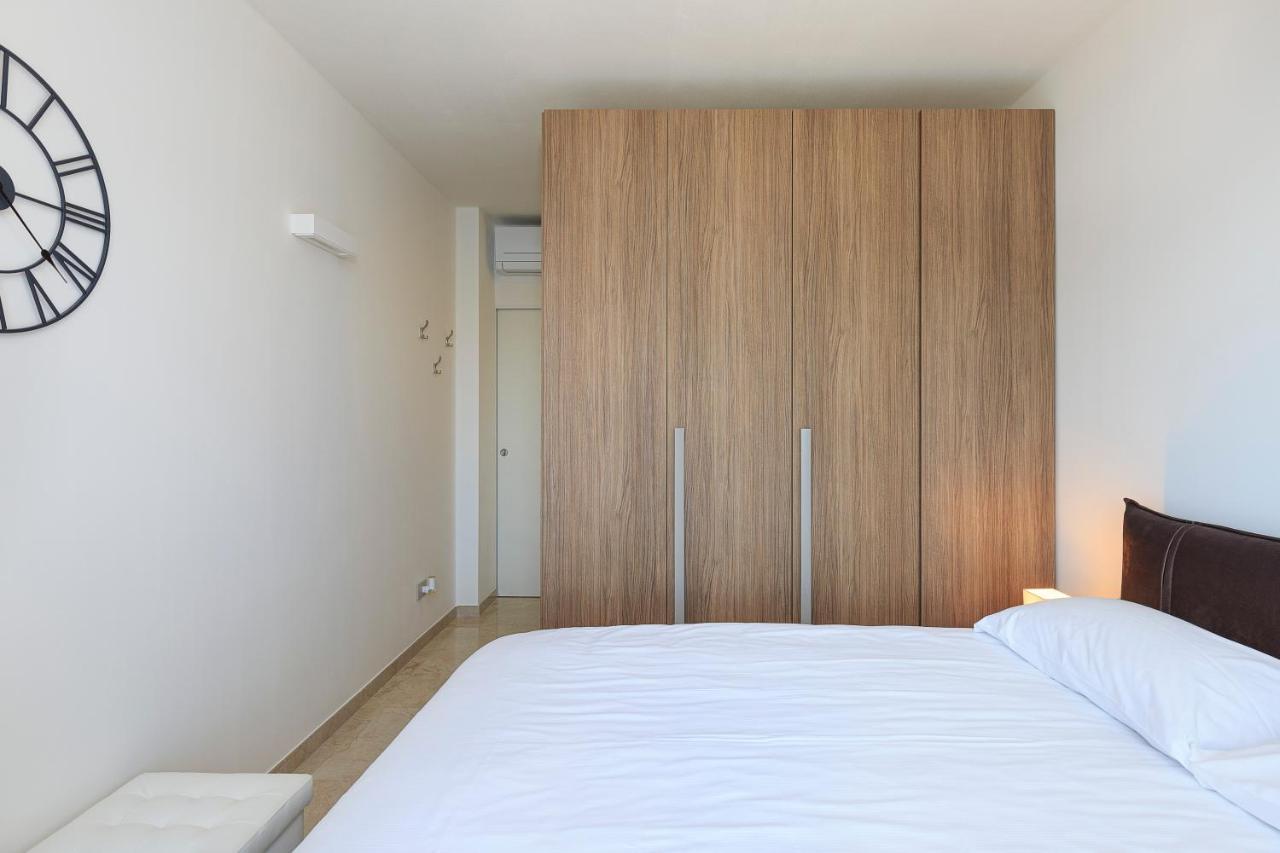 Appartamento Carolnoemi - Vista Lago - By Impero House Baveno Exterior photo